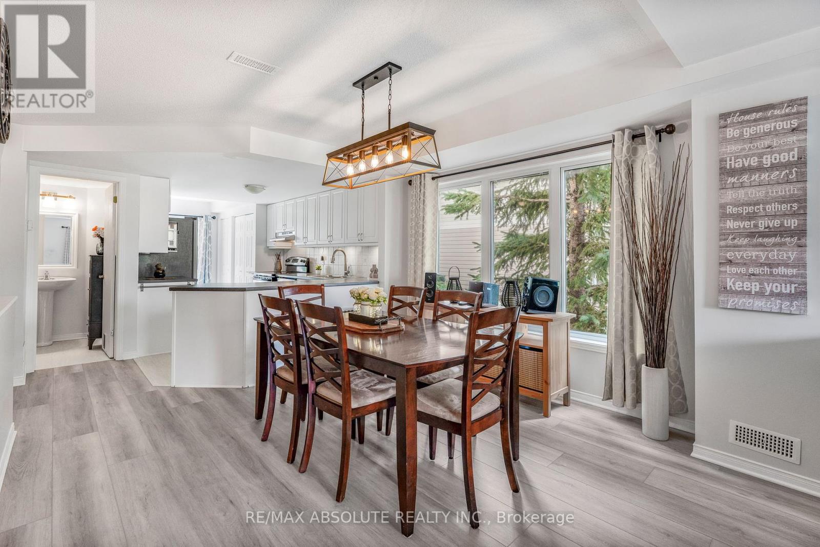 32 Bonfield Private