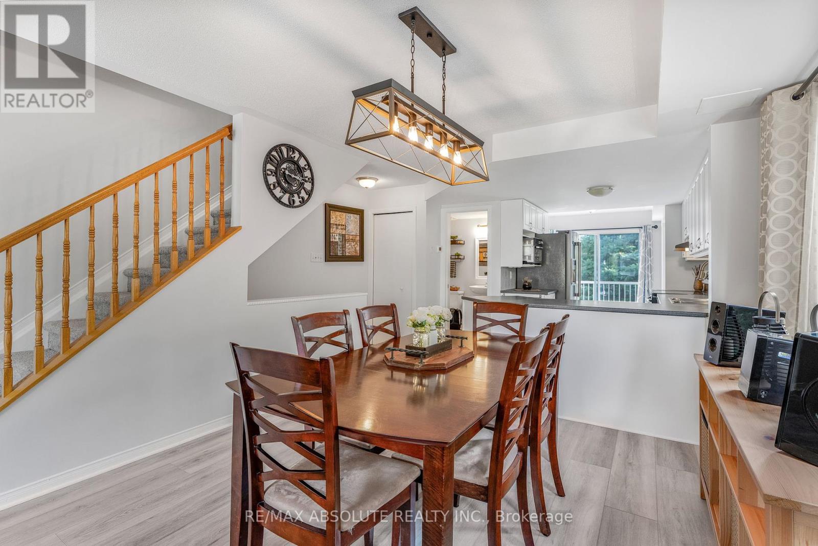 32 Bonfield Private