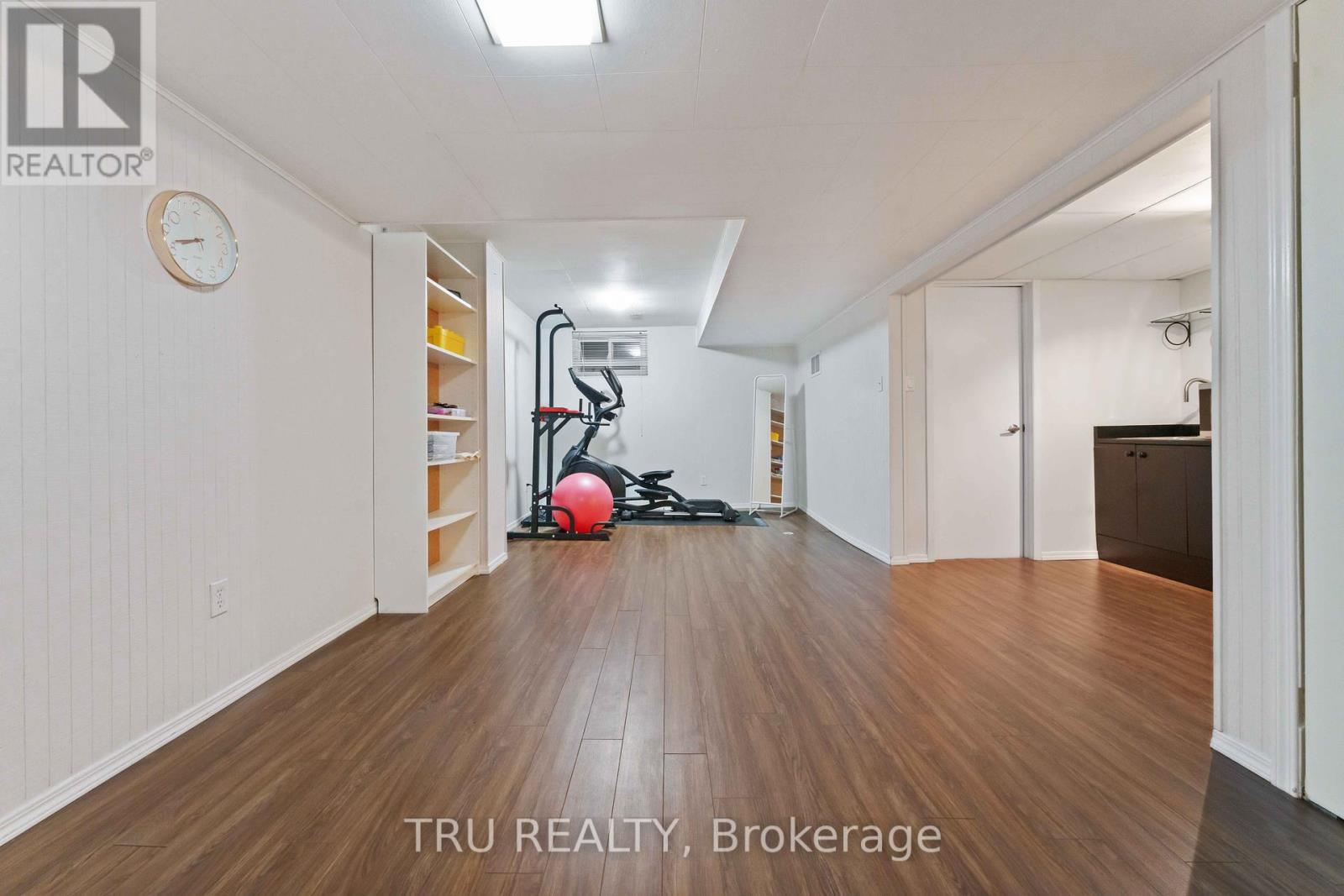 30 Shearer Crescent