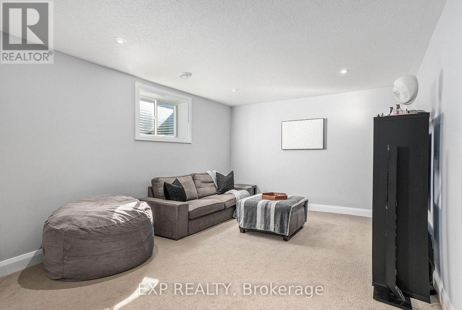 125 Stonemeadow Drive