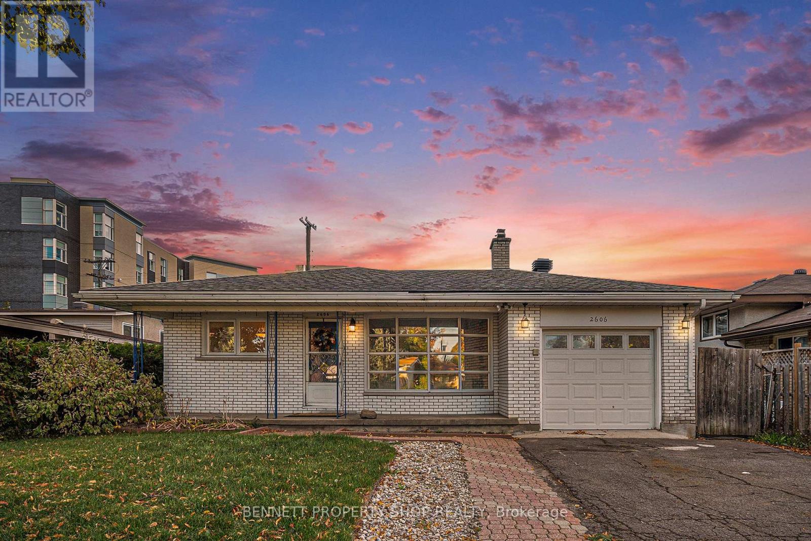 2606 Egan Road