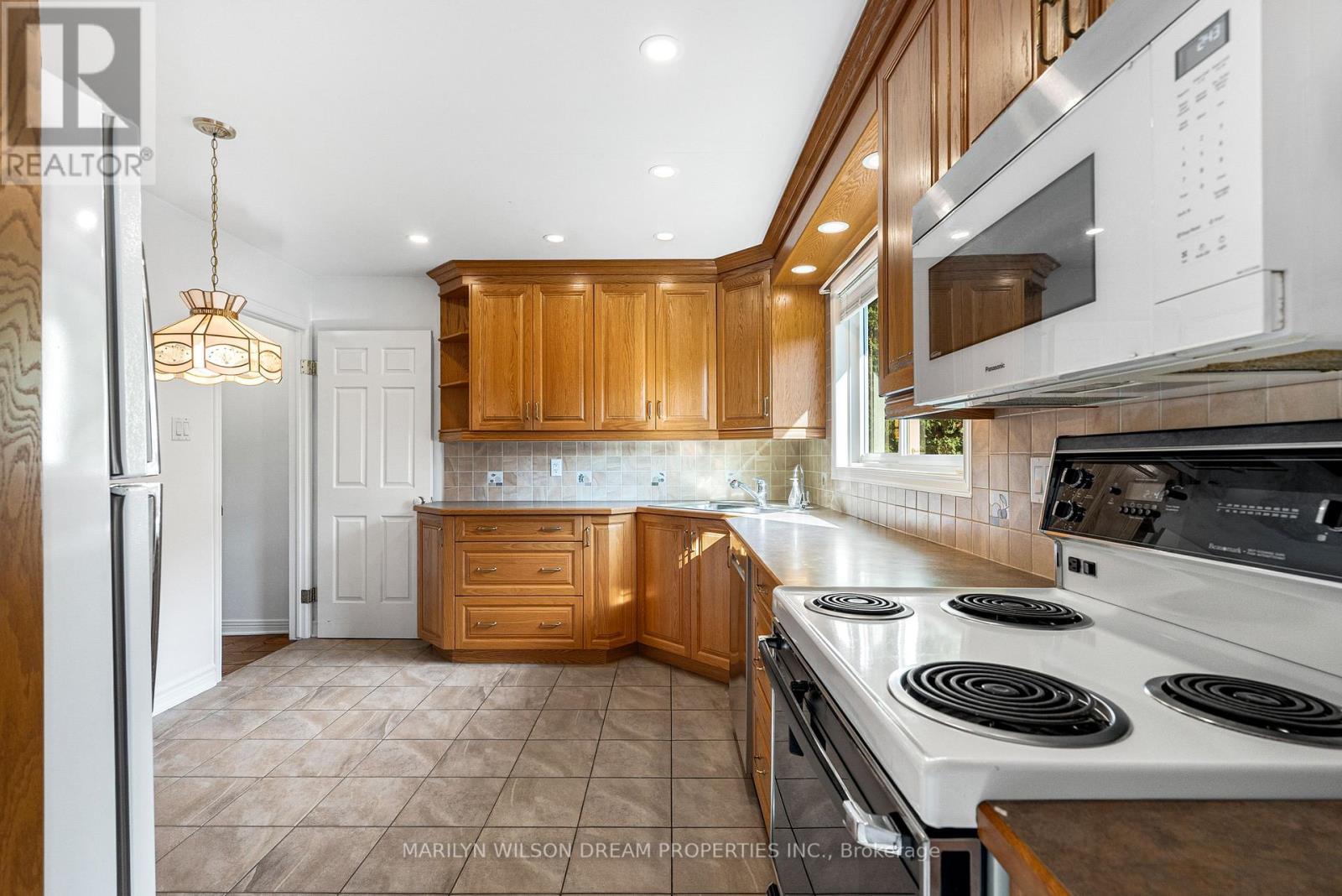 1150 Bordeau Grove