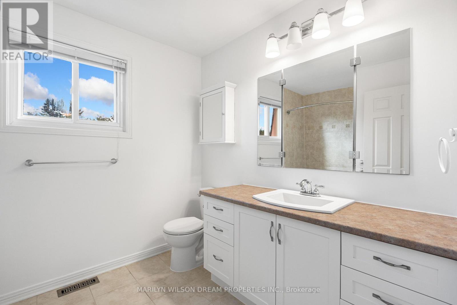 1150 Bordeau Grove