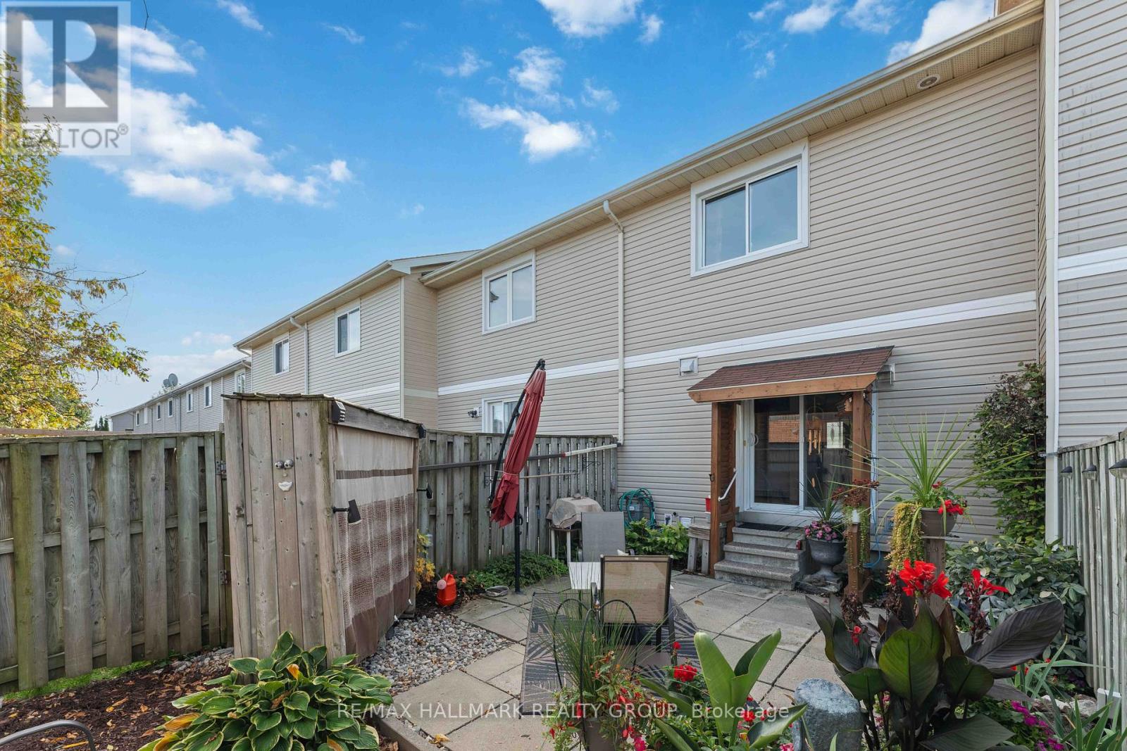 941 Cookshire Crescent
