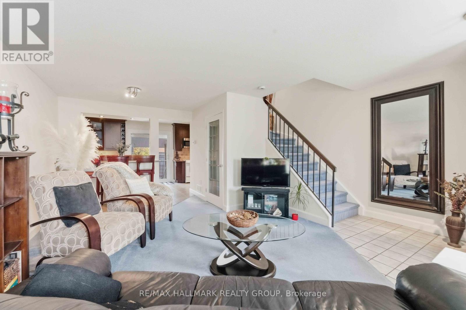 941 Cookshire Crescent