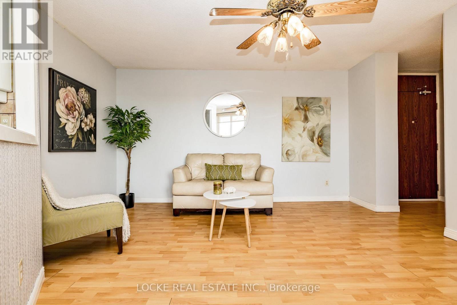 918 - 2020 Jasmine Crescent