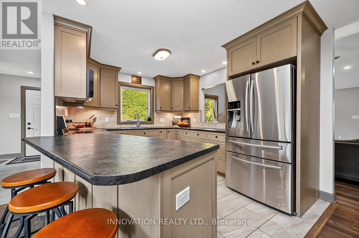 934 Maple Hill Road