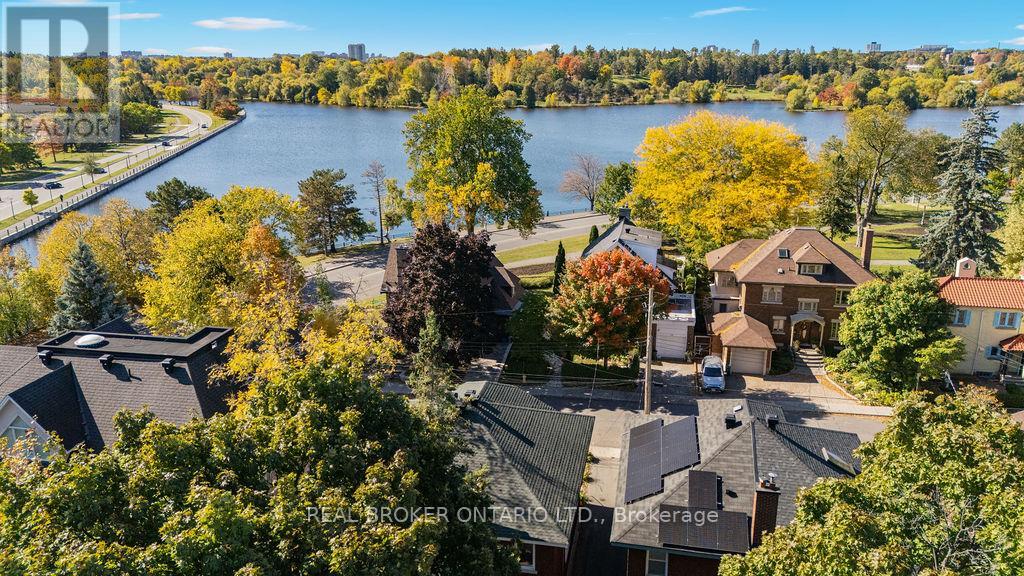 23 Lakeview Terrace