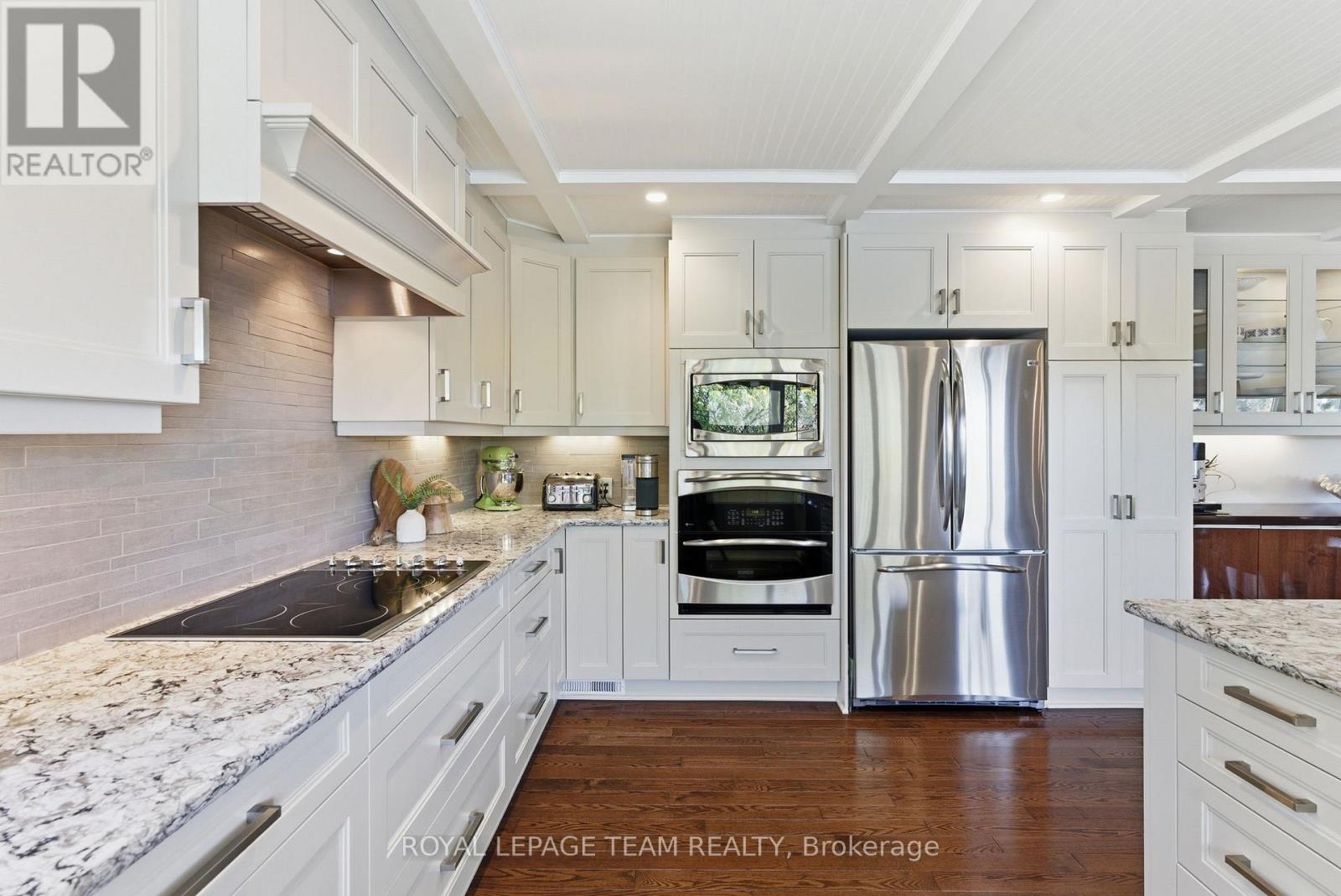 1142 River Road
