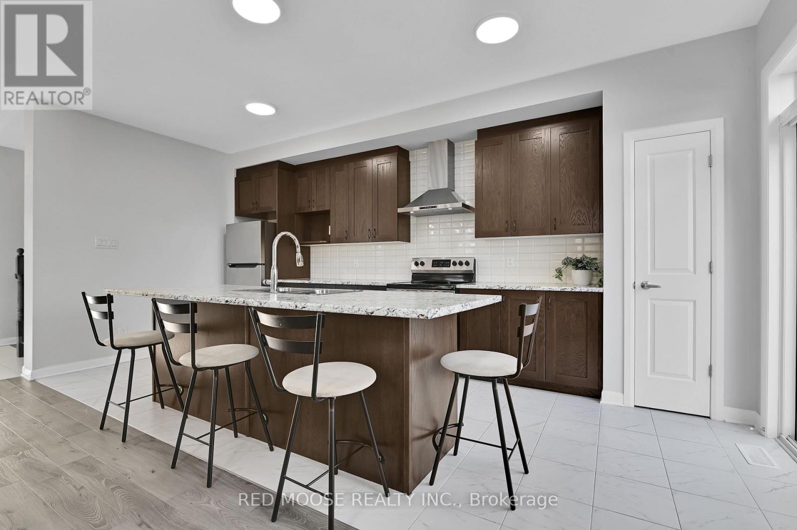 833 Dynasty Street