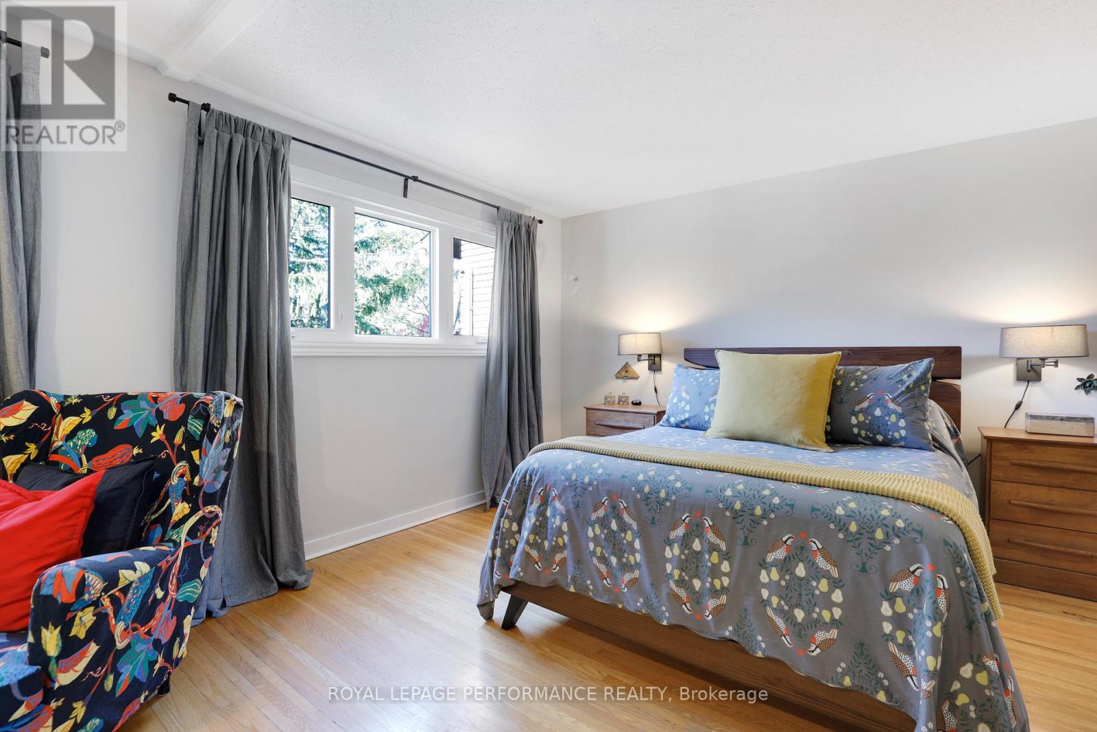 147 - 2111 Montreal Road