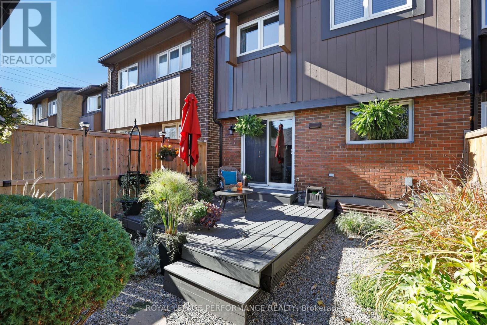 147 - 2111 Montreal Road