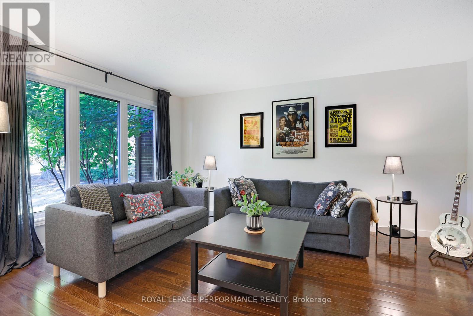 147 - 2111 Montreal Road