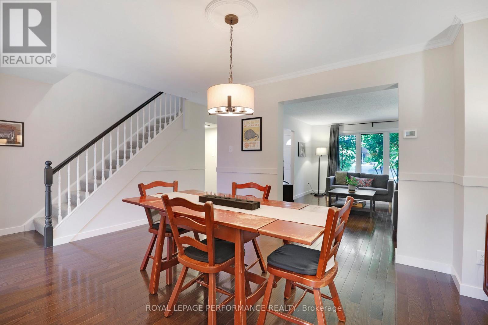 147 - 2111 Montreal Road