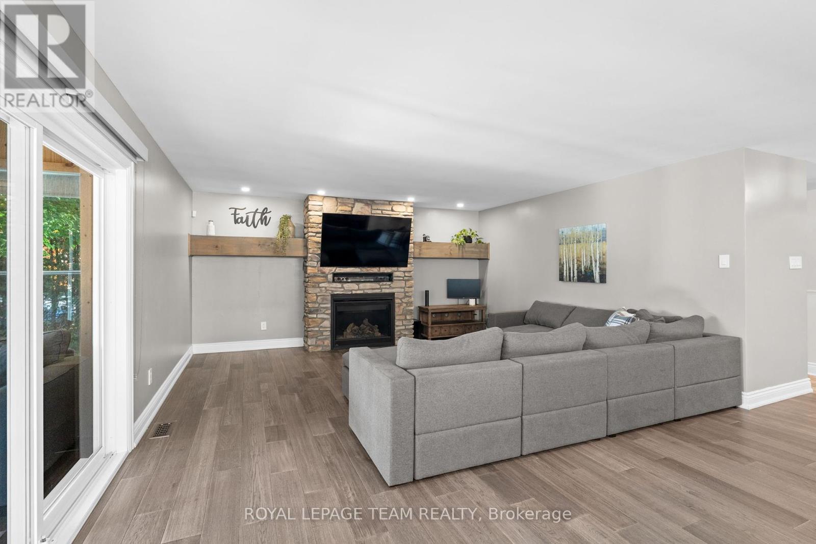 3372 Bramble Lane
