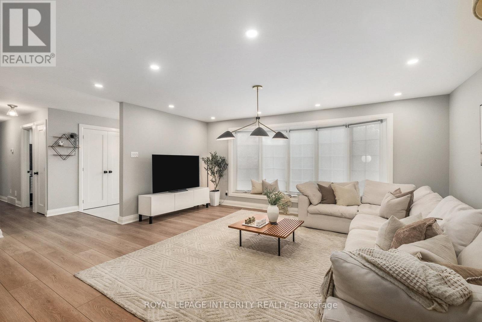 1843 Rideau Road