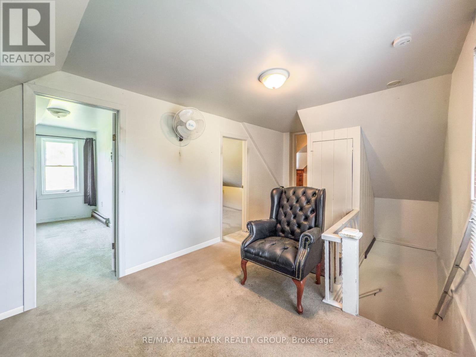 1677 Ste Anne Road