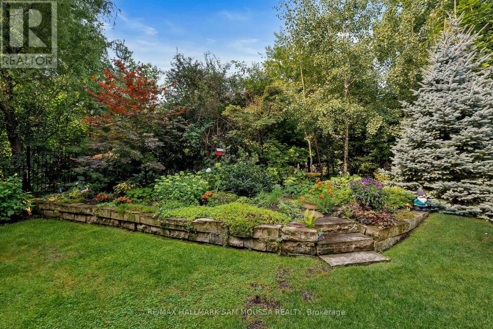 25 Marsh Sparrow Private