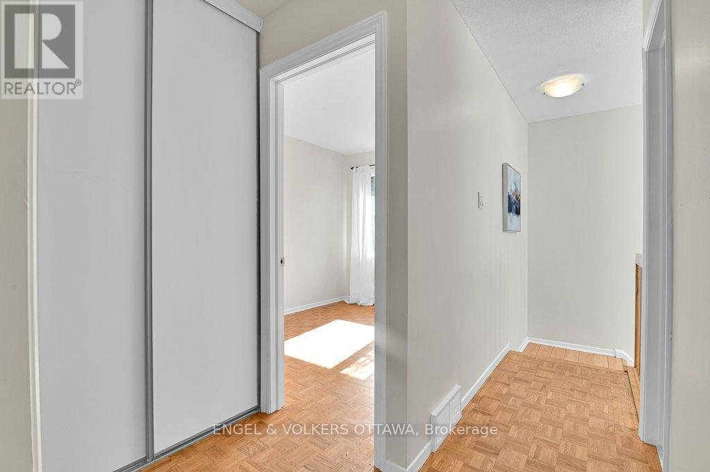 16 - 525 Hilson Avenue