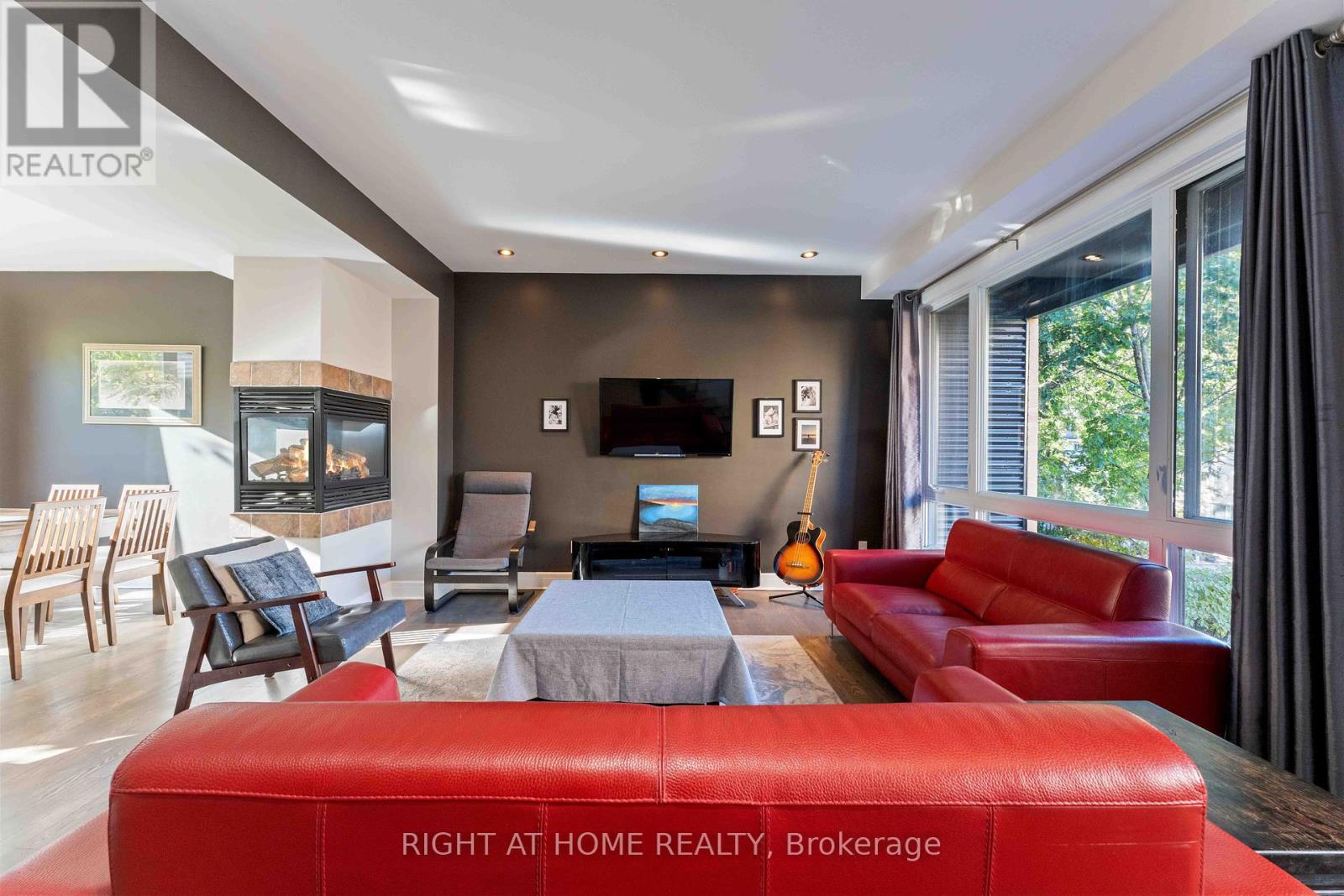 110 Little London Private