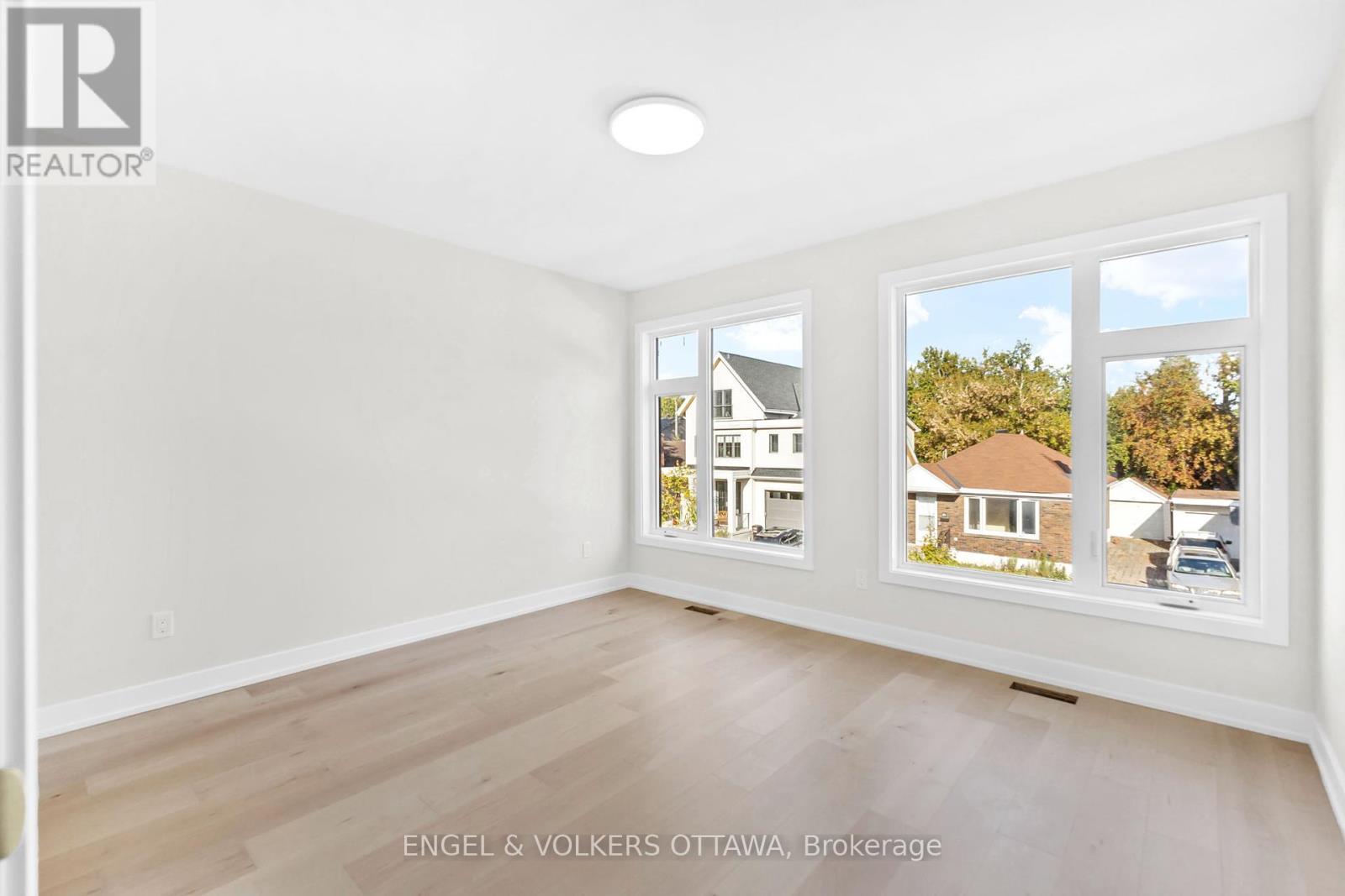 48 Mcnaughton Avenue