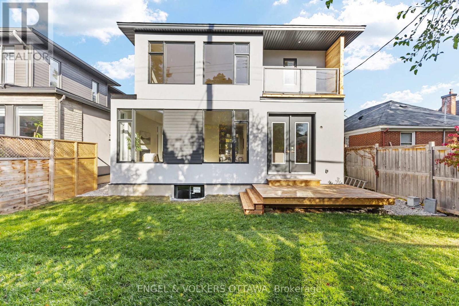 48 Mcnaughton Avenue