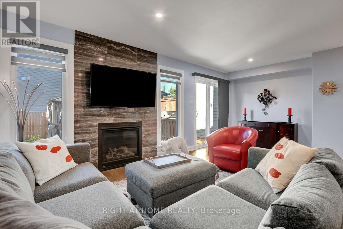 229 Purchase Crescent