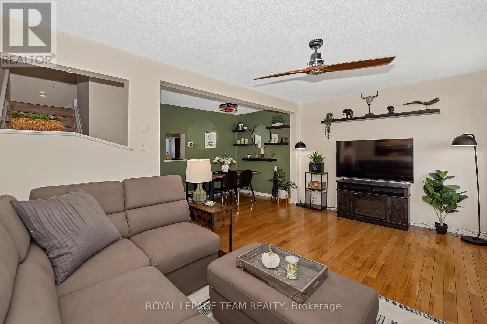 1844 Stonehenge Crescent
