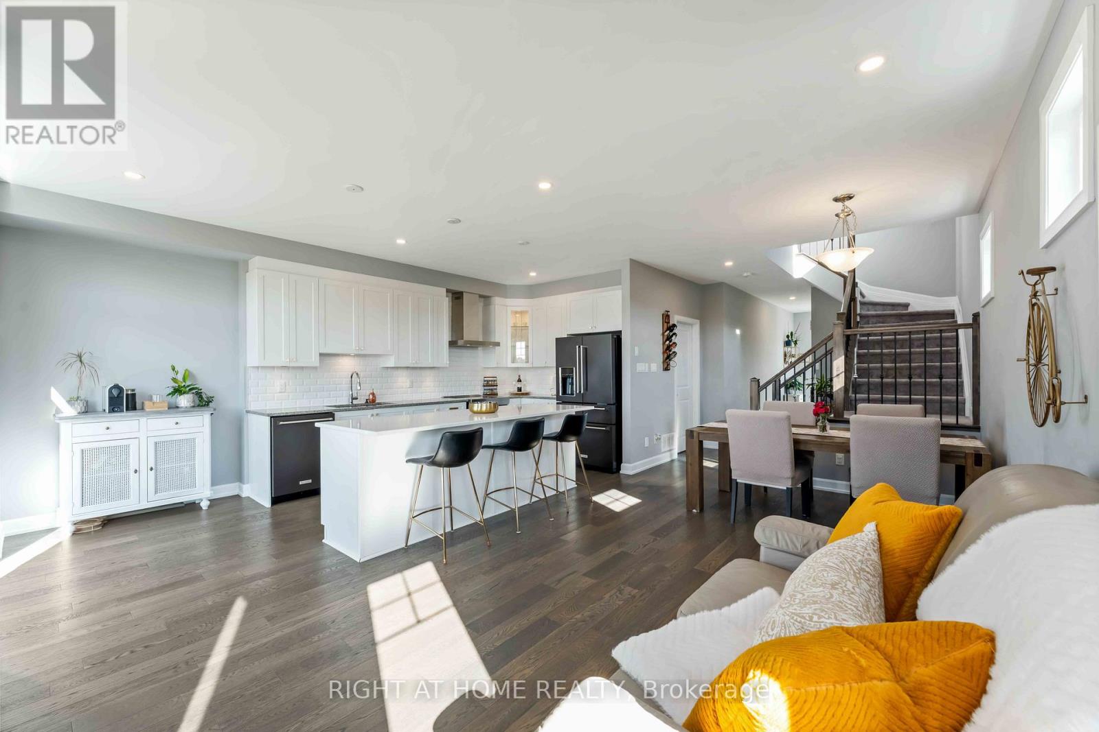 177 Bandelier Way