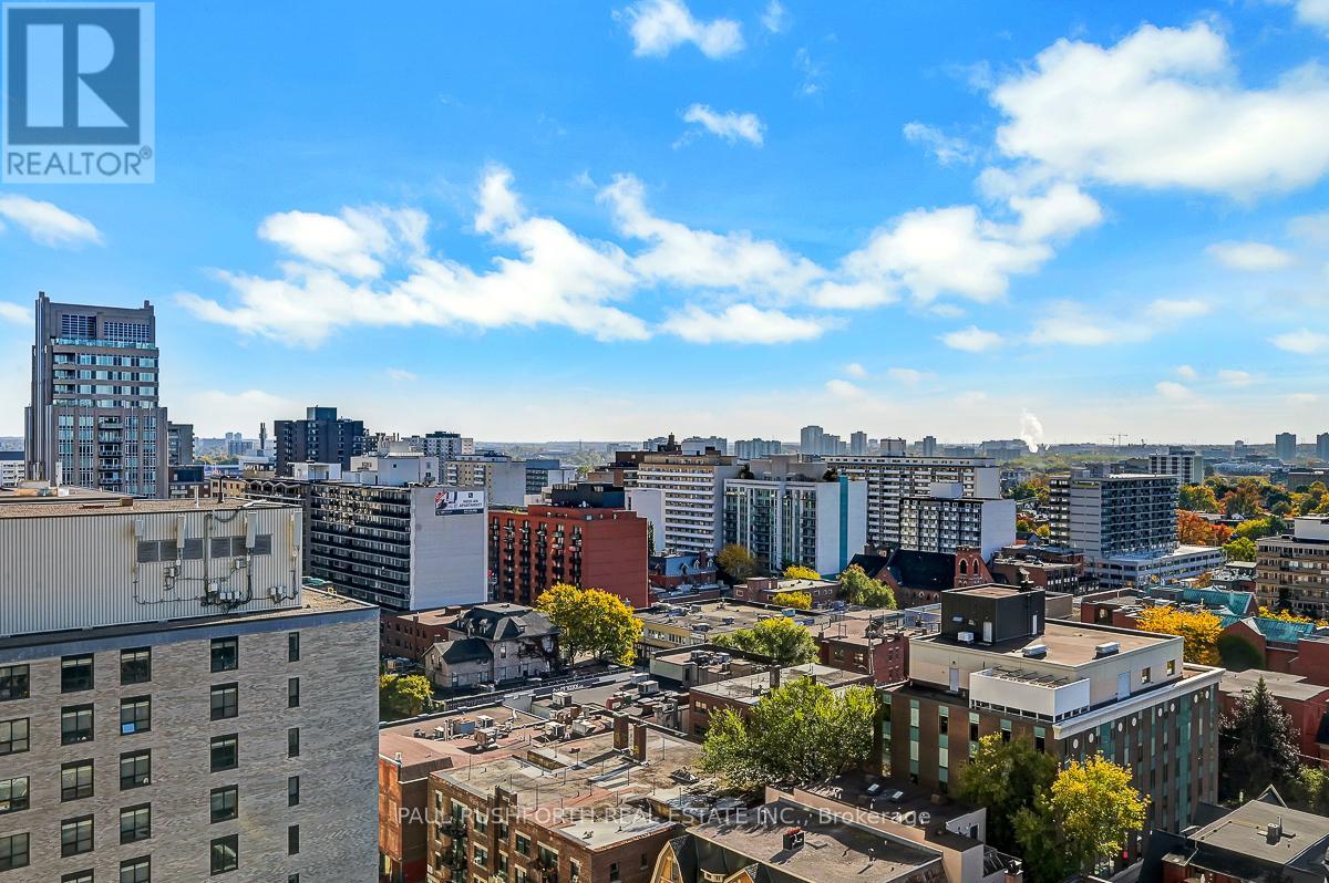 1406 - 179 Metcalfe Street
