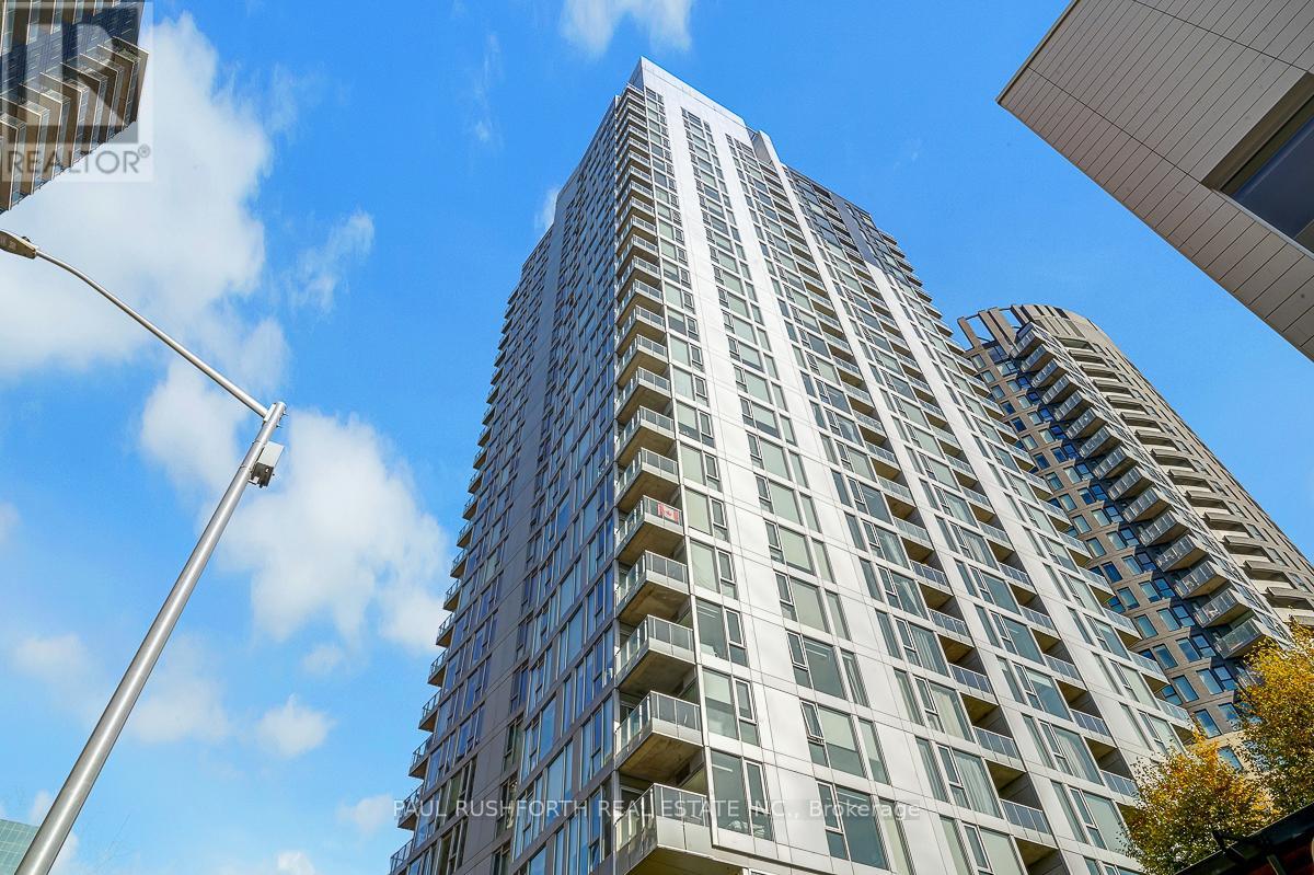 1406 - 179 Metcalfe Street