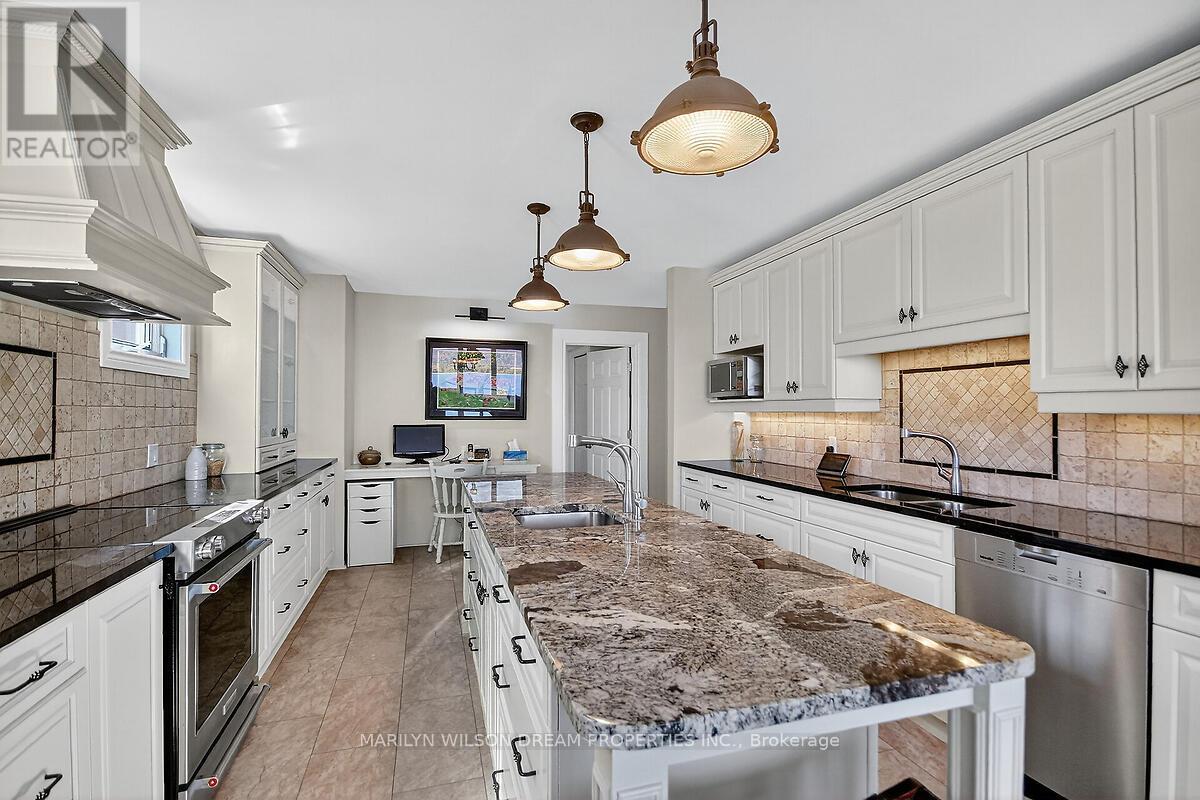 2998 Barlow Crescent