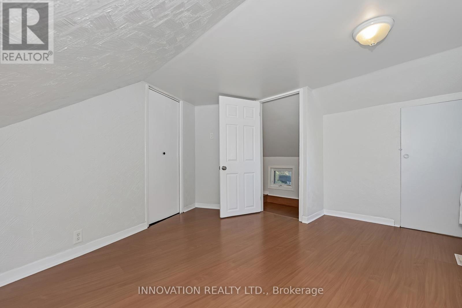 2716 Margaret Street W