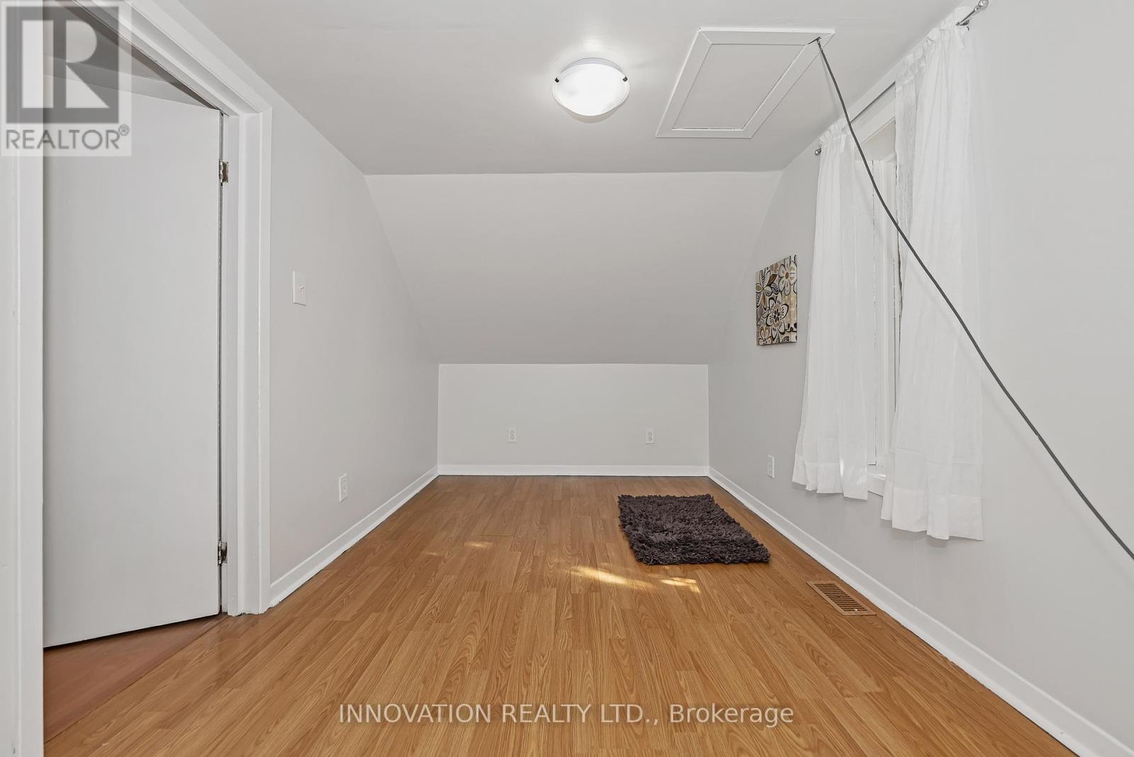 2716 Margaret Street W