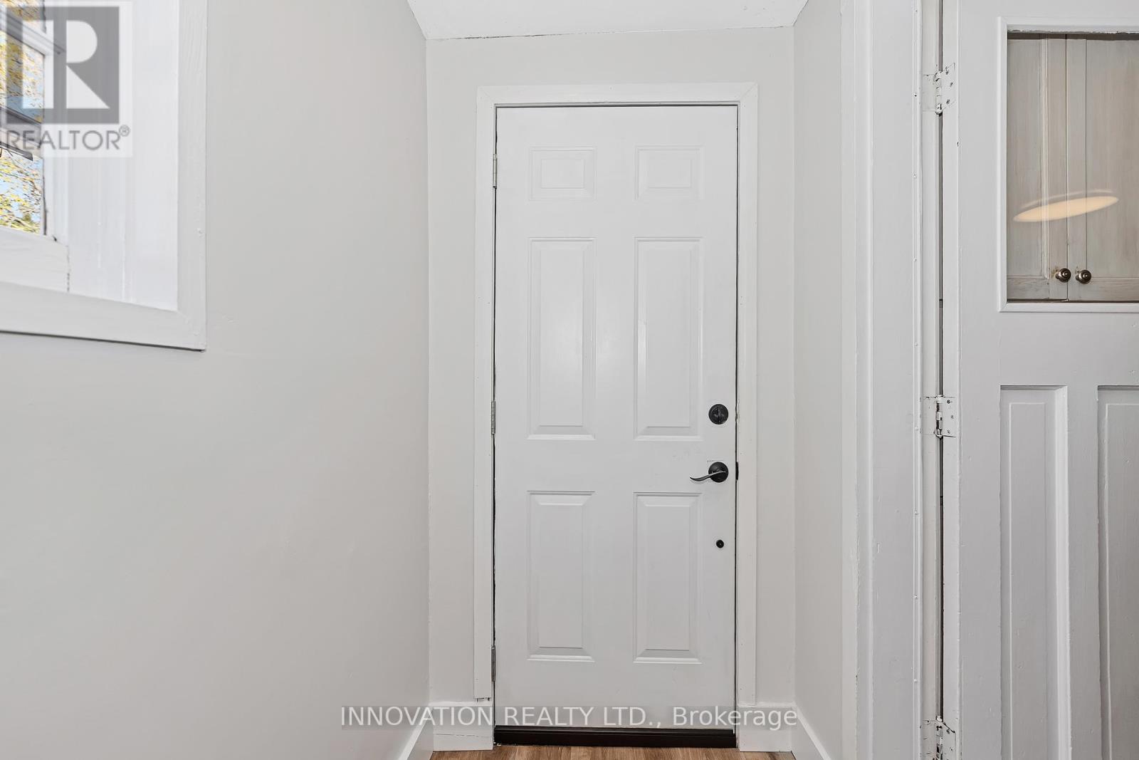 2716 Margaret Street W