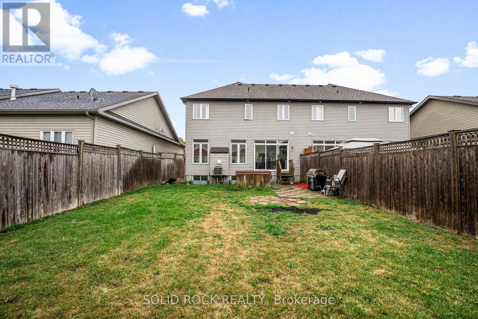 53 Willowshore Way
