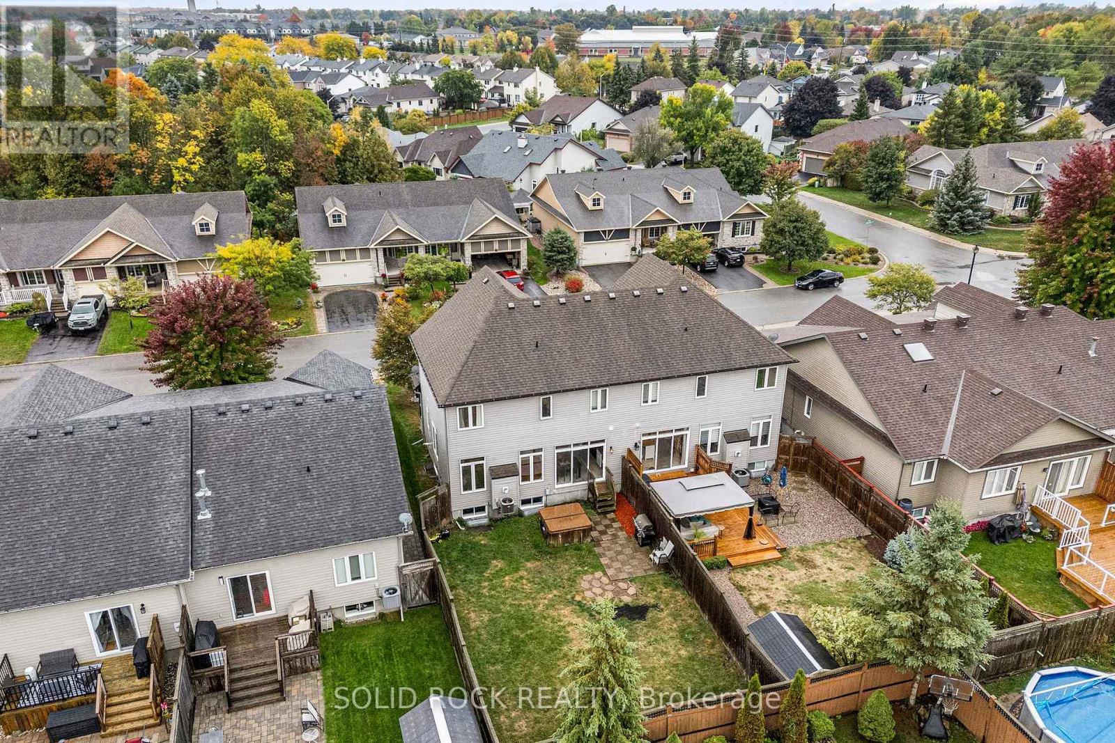 53 Willowshore Way