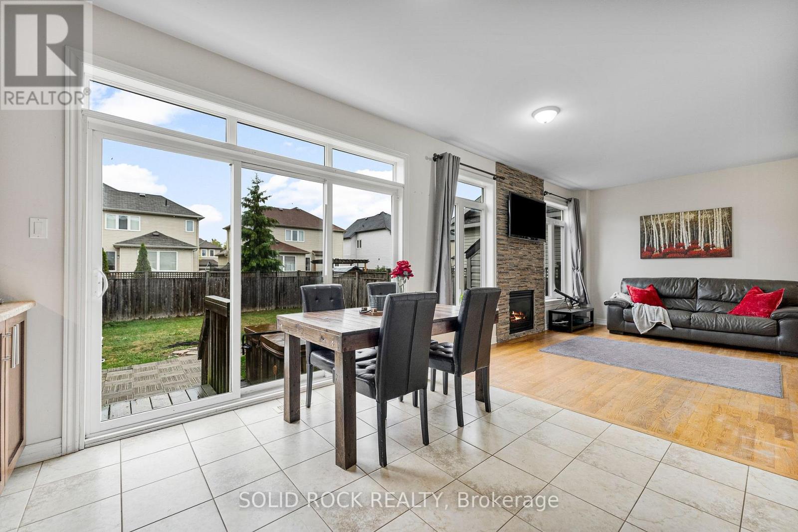 53 Willowshore Way