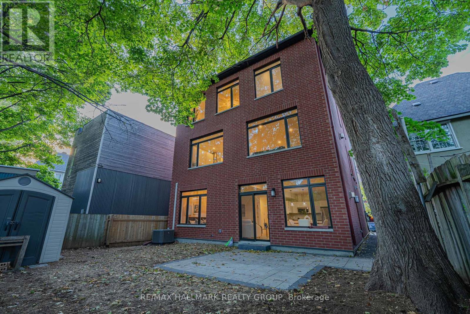 14 Thornton Avenue