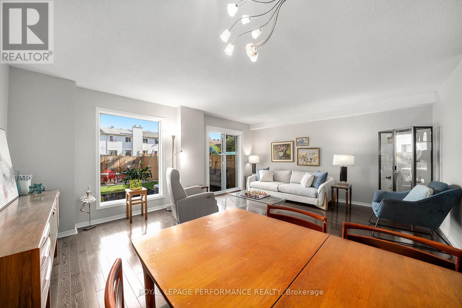 29 Hummingbird Crescent