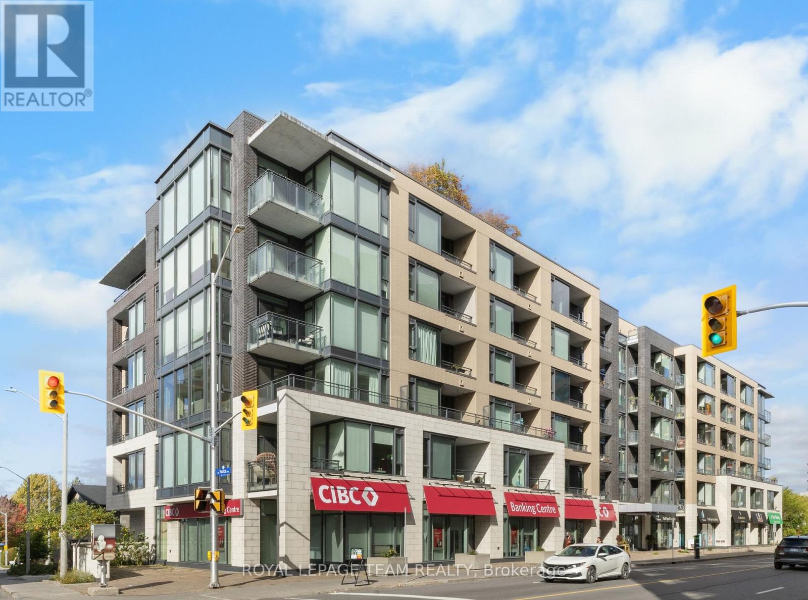 306 - 101 Richmond Road