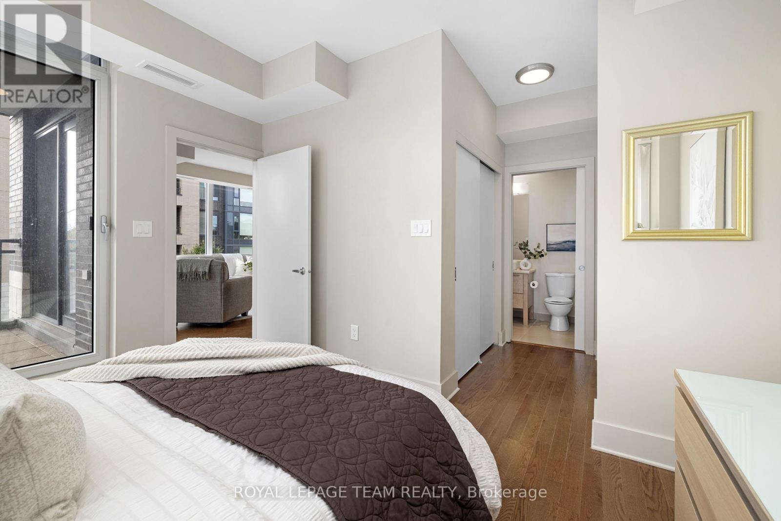 306 - 101 Richmond Road