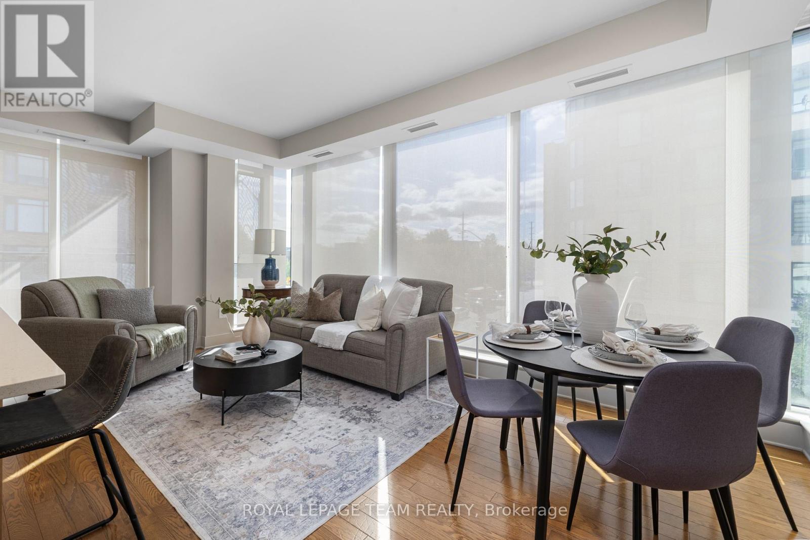 306 - 101 Richmond Road