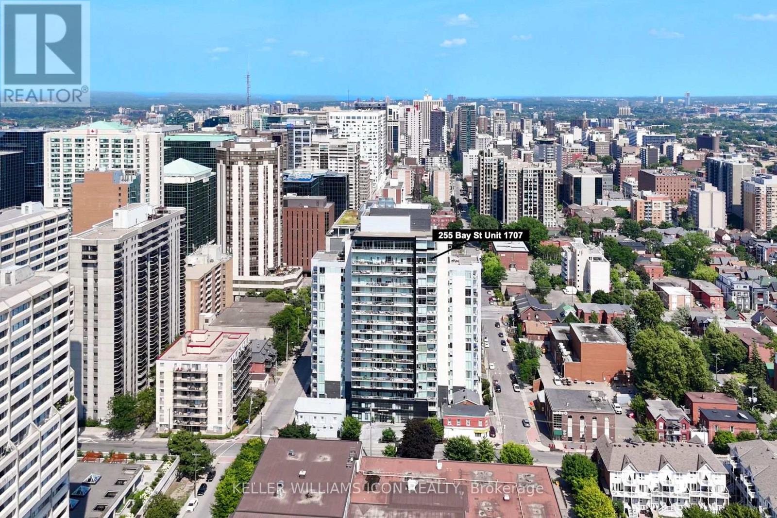 1707 - 255 Bay Street