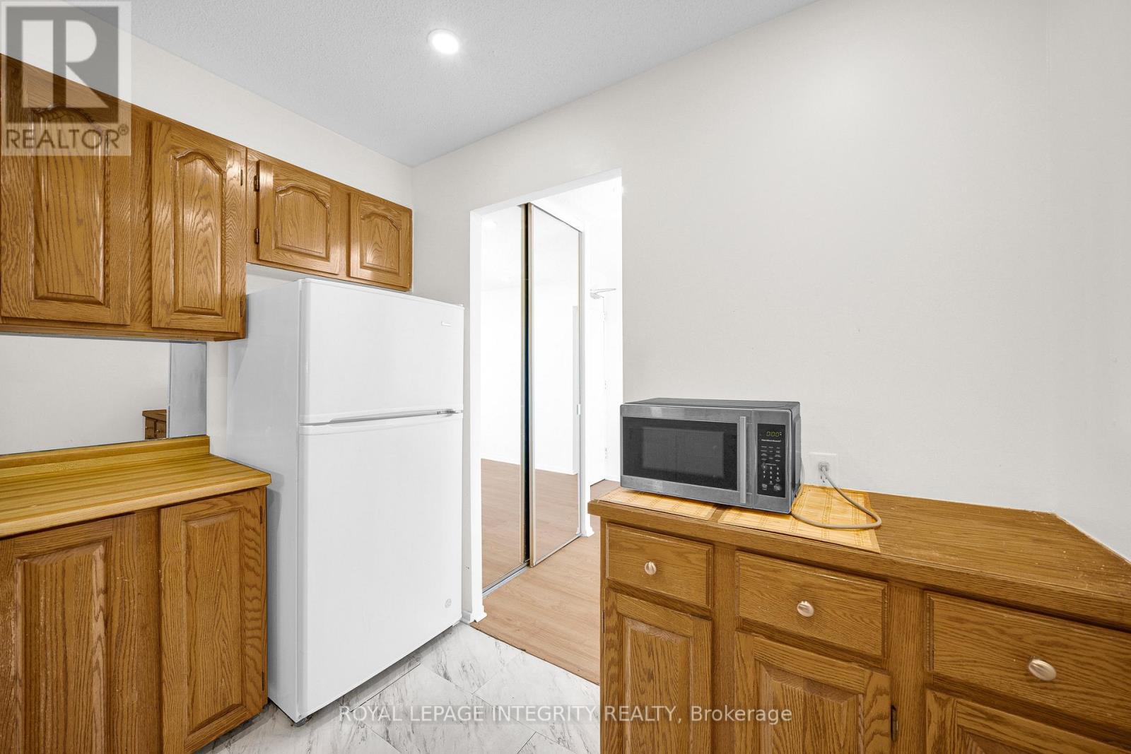 1010 - 20 Chesterton Drive