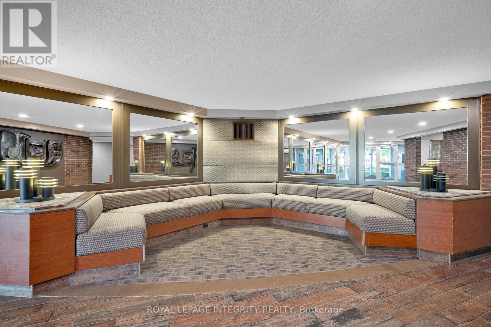 1010 - 20 Chesterton Drive