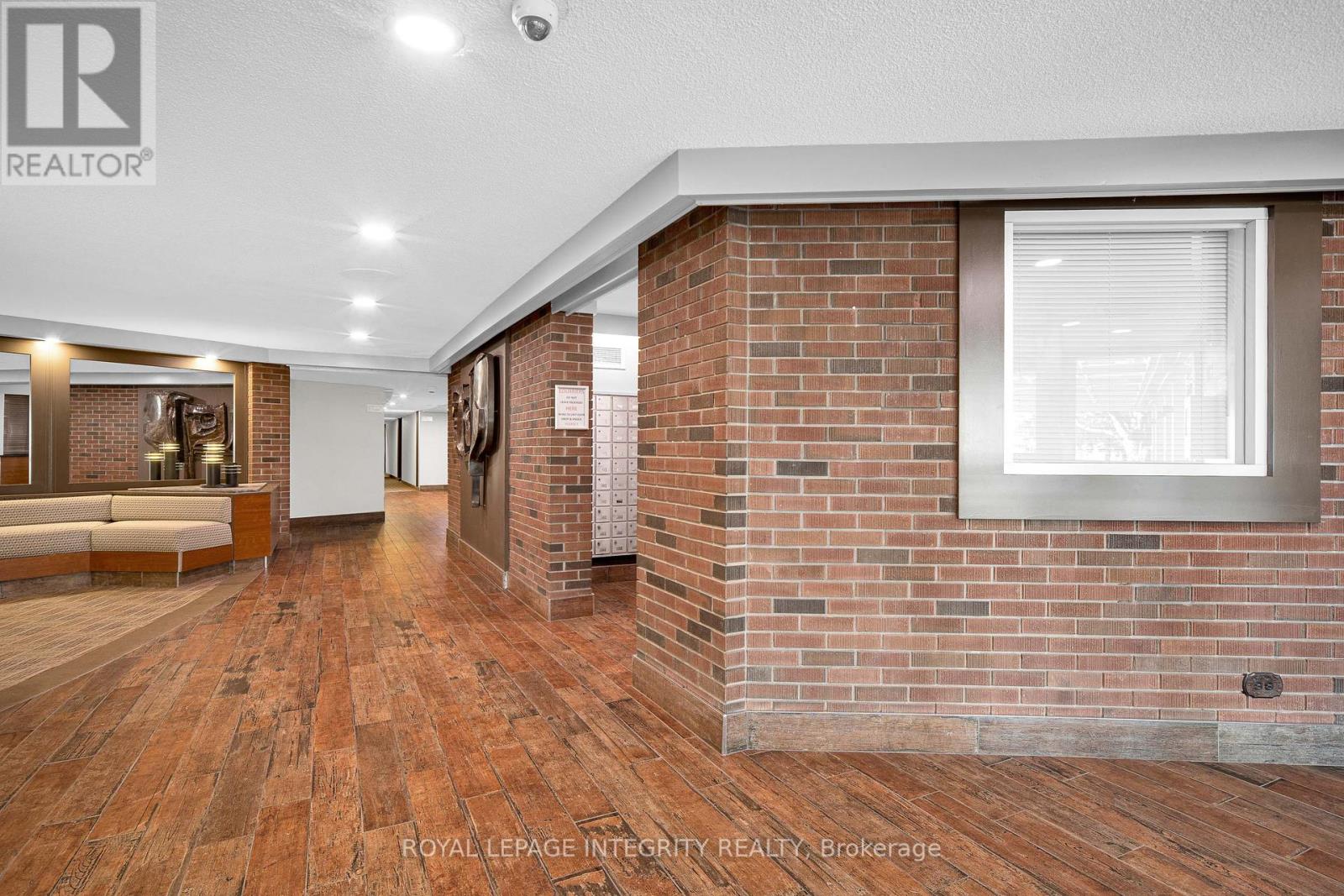 1010 - 20 Chesterton Drive
