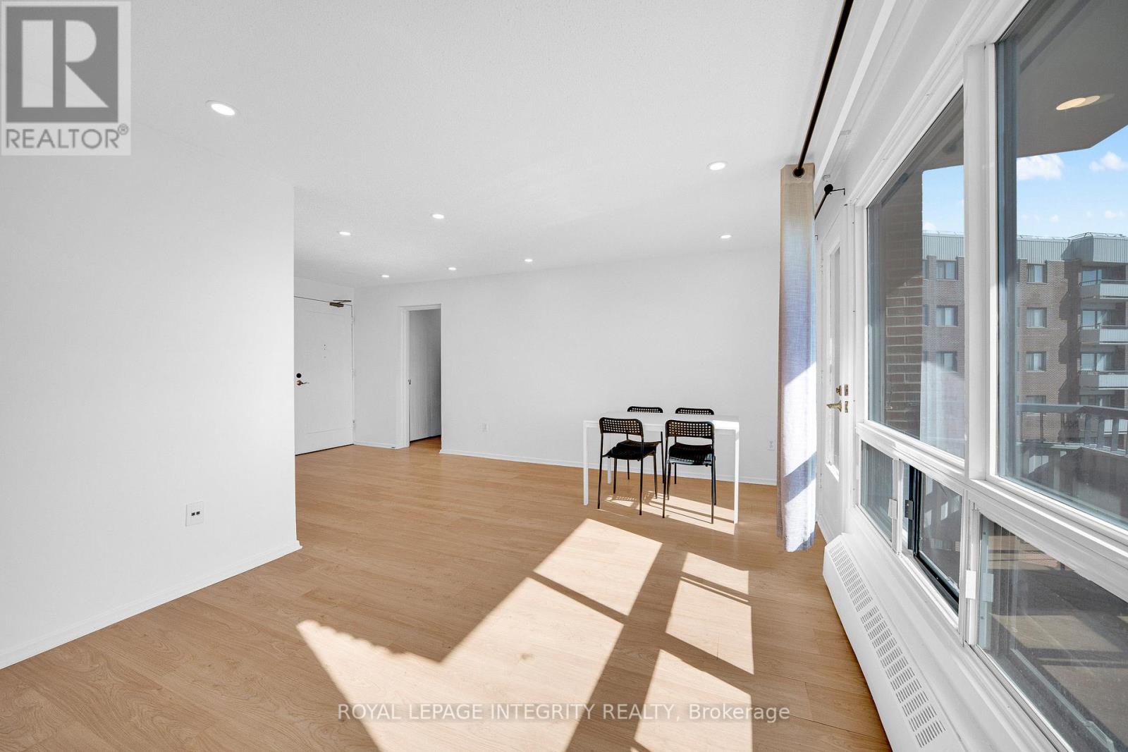 1010 - 20 Chesterton Drive
