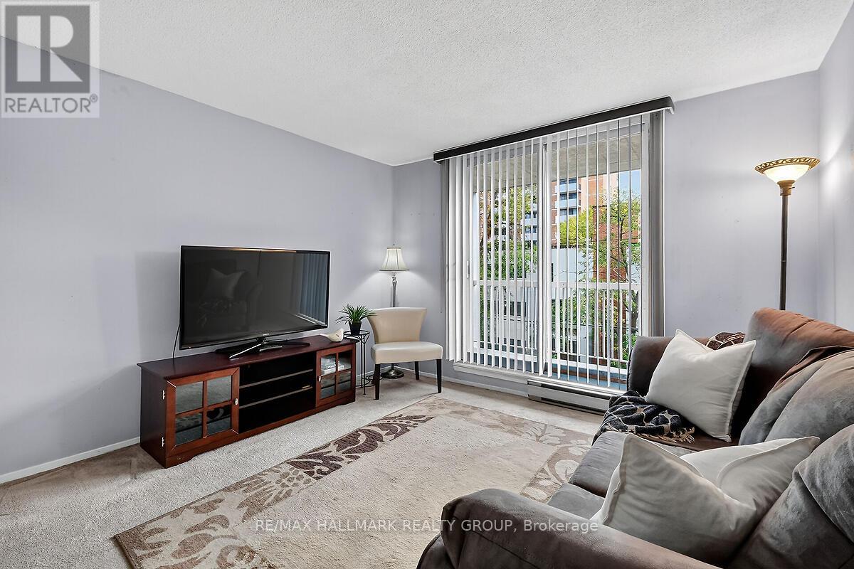 305 - 110 Forward Avenue