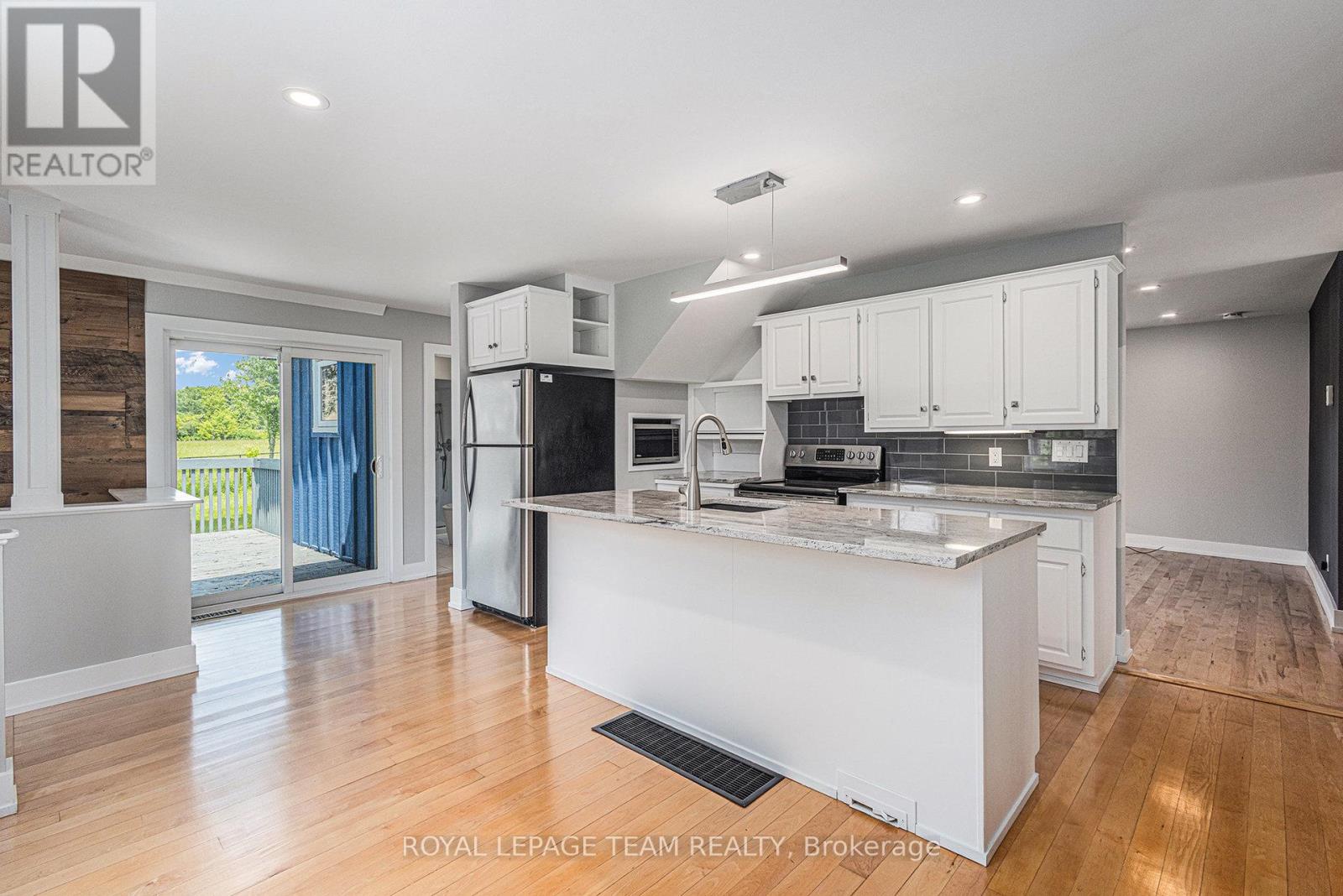 384 Richmond Road